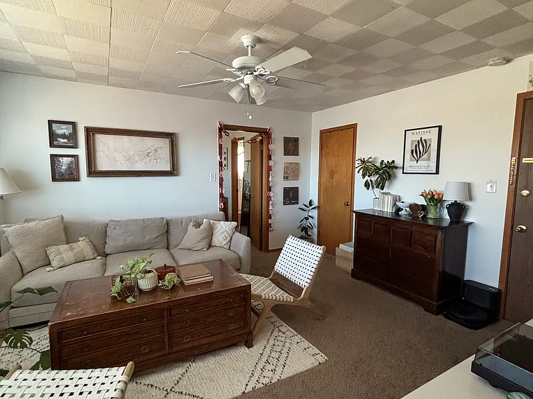 251 E 300th St S #11 — Photo 8