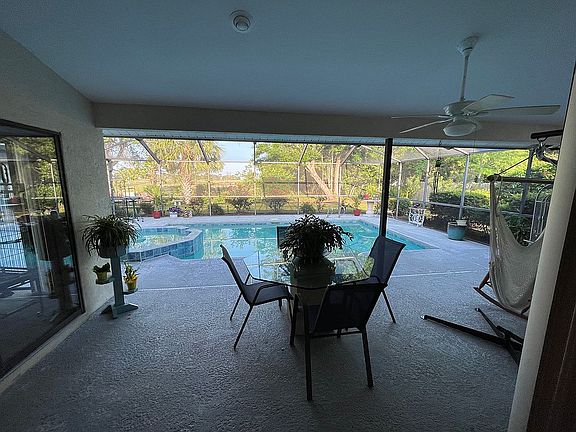 5th image of 1112 Laguna Ln