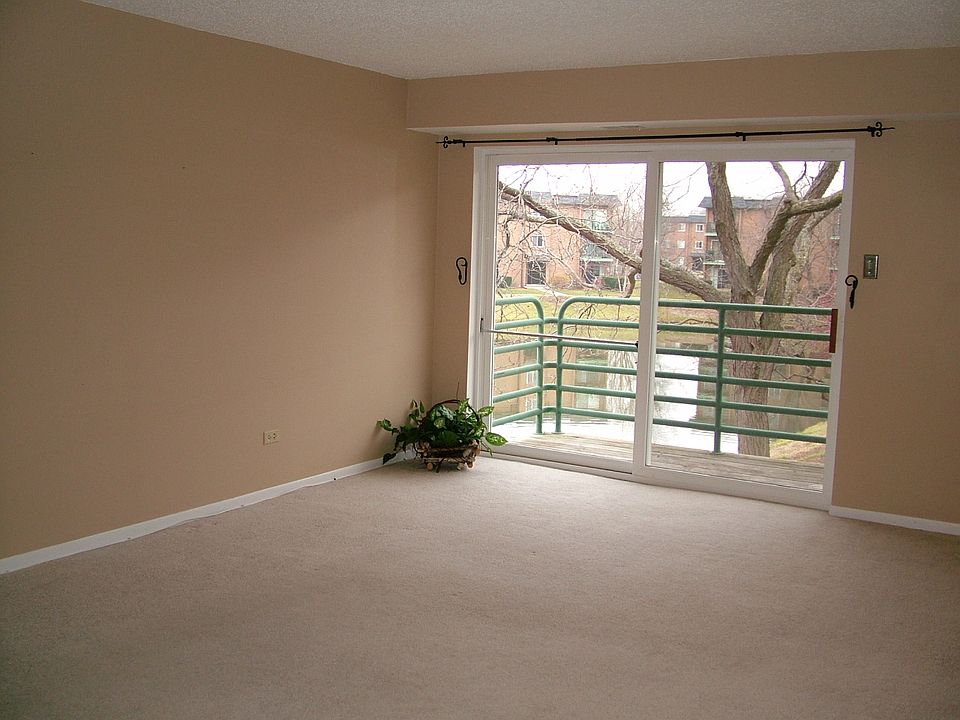 1st image of 1029 Buccaneer Dr APT 1-04