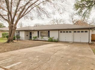 6104 Wrigley Way, Fort Worth, TX 76133
