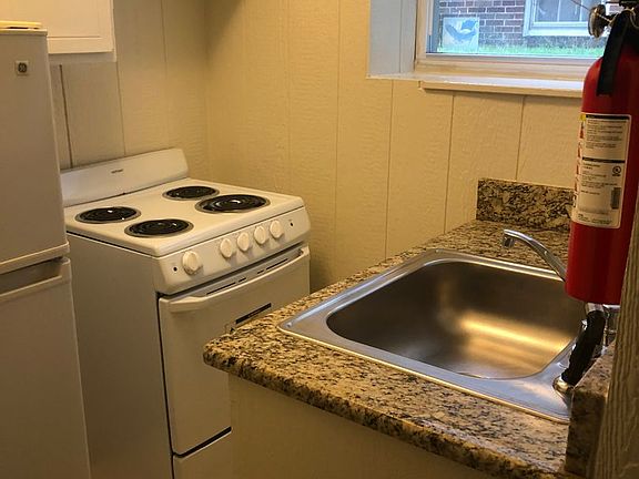 2nd image of 322 N Front St APT 6