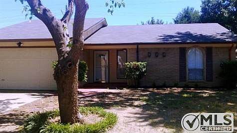 1st image of 868 Madison Dr