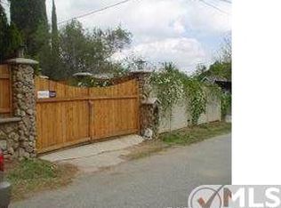 23177 Schumann Rd, Chatsworth, CA 91311