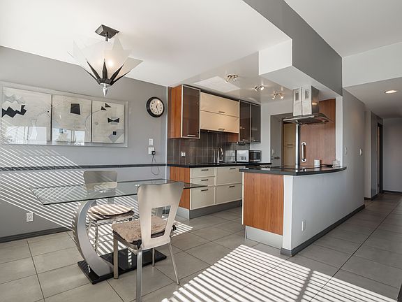 5th image of 1155 N La Cienega Blvd APT 308