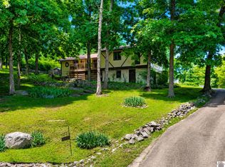 212 Bayview Dr, Eddyville, KY 42038