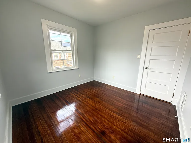 32 Hadley St — Photo 12