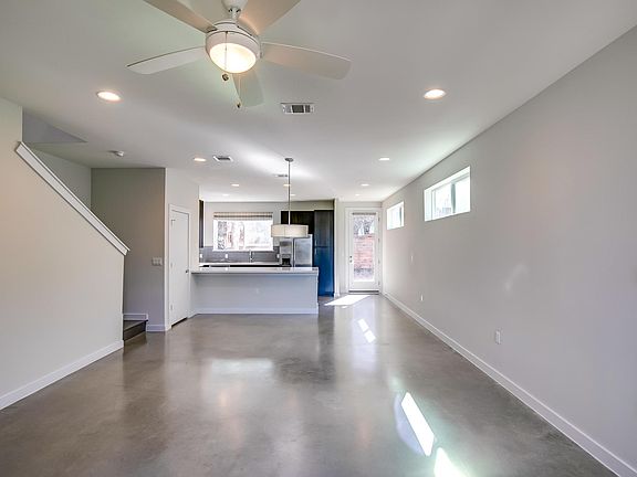 5th image of 3211 Aldwyche Dr