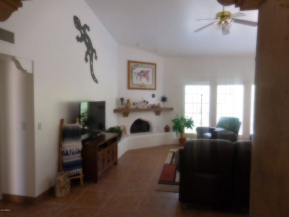 5th image of 5413 E Miramonte Dr N