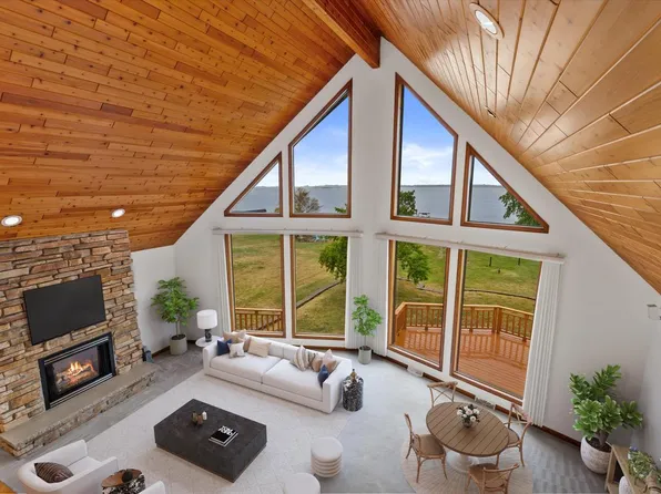 7016 Krohn ROAD, Winneconne, WI 54986