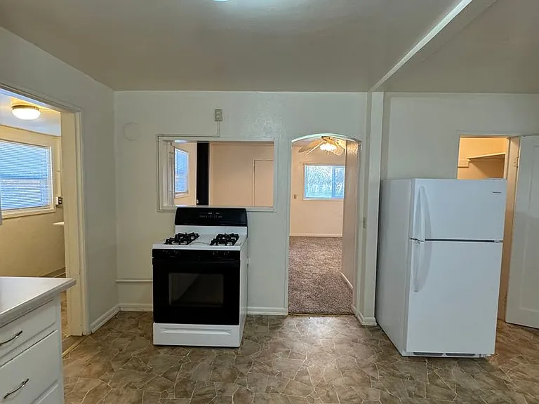 1250 Madison St — Photo 4