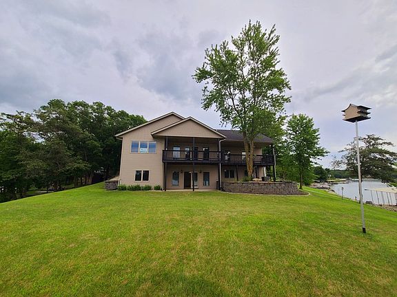 2nd image of 19018 Buttercup Ct