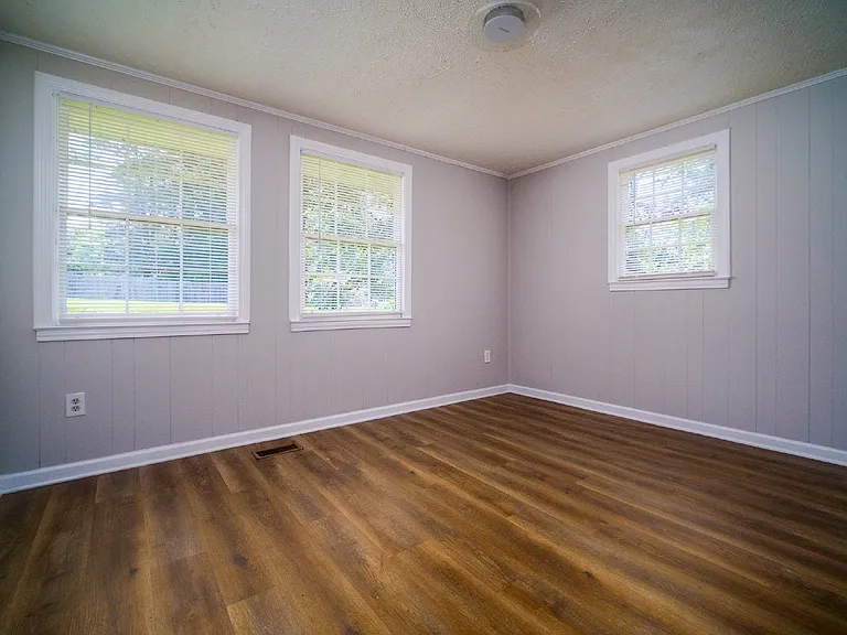 2017 Redwood Cir — Photo 24