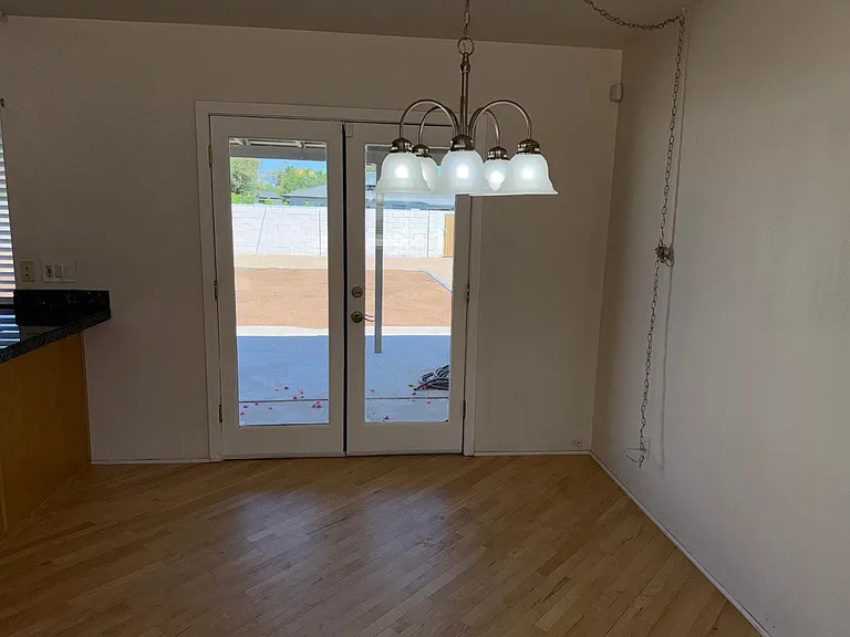 1412 E Colter St — Photo 5