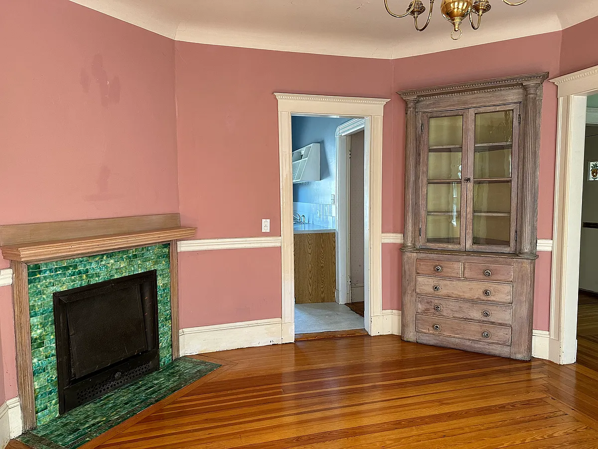 Building Photo - 272 Willow Ave #1