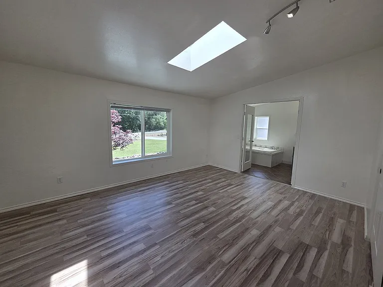 3950 Shoestring Rd — Photo 13