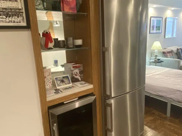 347 West 57th Street image 11 of 29