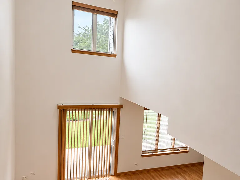 8316 Highpoint Cir #E — Photo 6