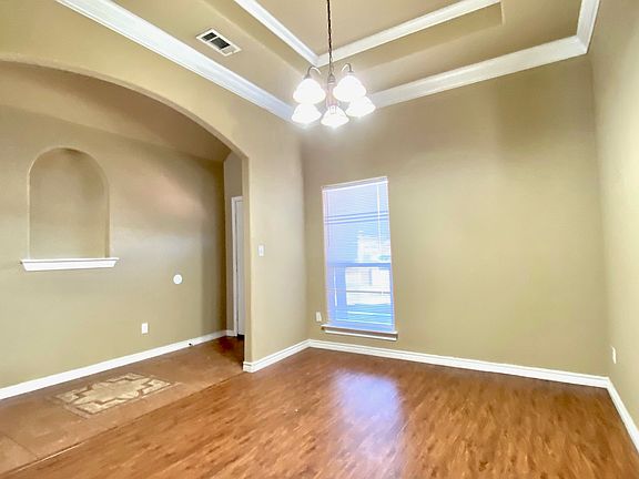 5th image of 2101 Deniro Dr