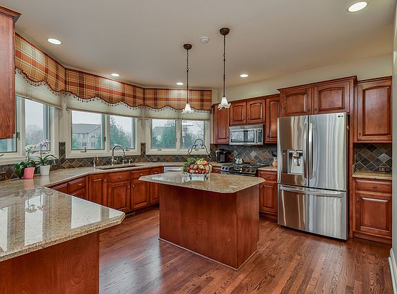 4th image of 13218 S Lakepoint Dr