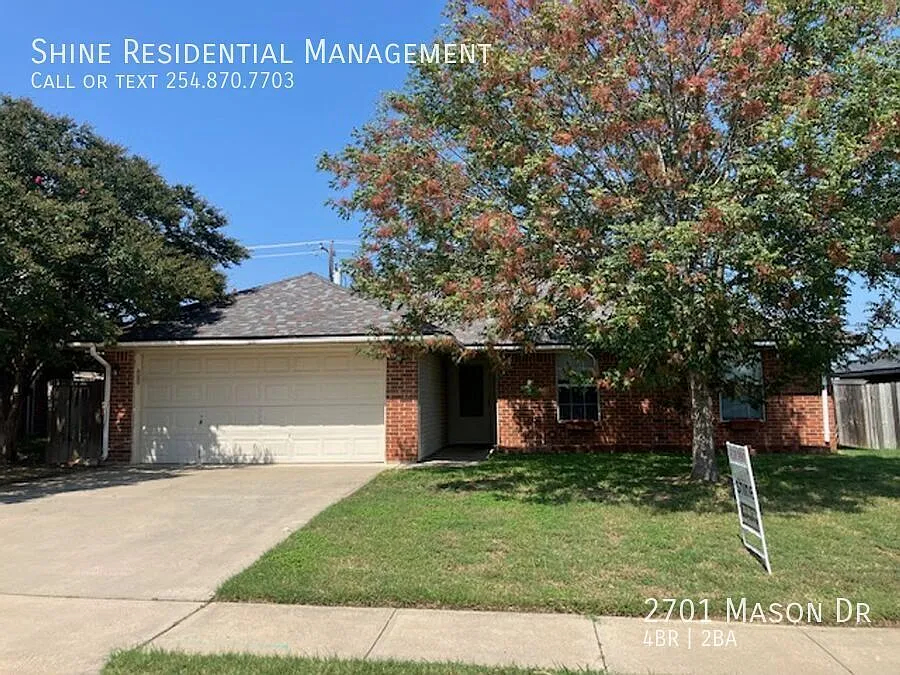 Incredibly convenient, family-friendly living experience. Sits just under 4 miles from Central Te... — Photo 2