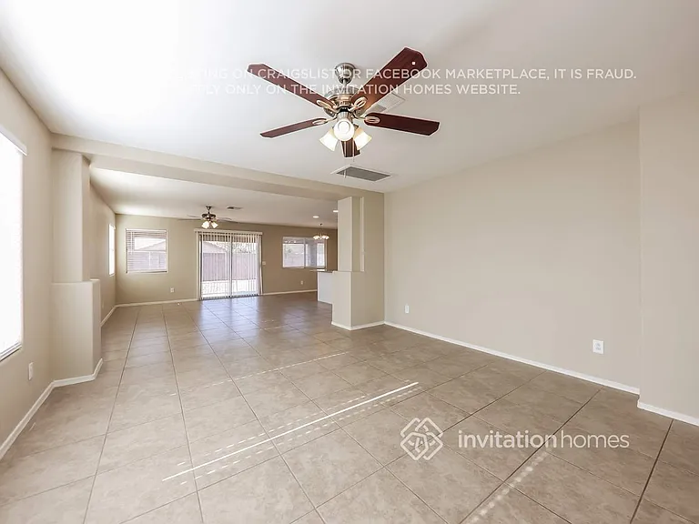 3215 W Salter Dr — Photo 3