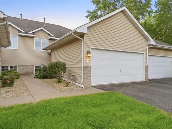 10605 44th Ave N APT E, Plymouth, MN 55442