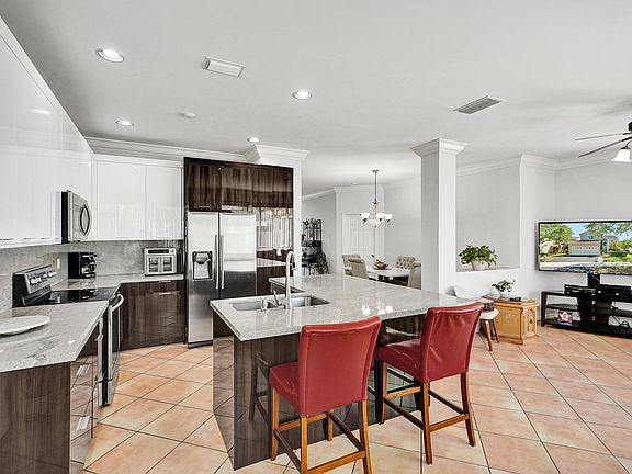 2nd image of 873 Stanton Drive
