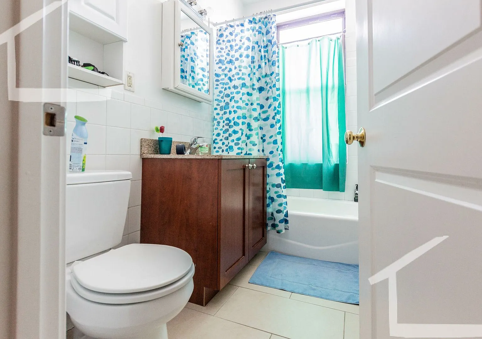 NIcely updated 3 bed right on the Green Line in Allston — Photo 2