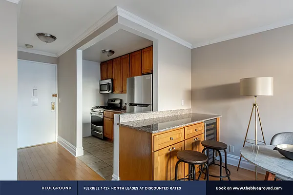 Rented by The Blueground | media 90