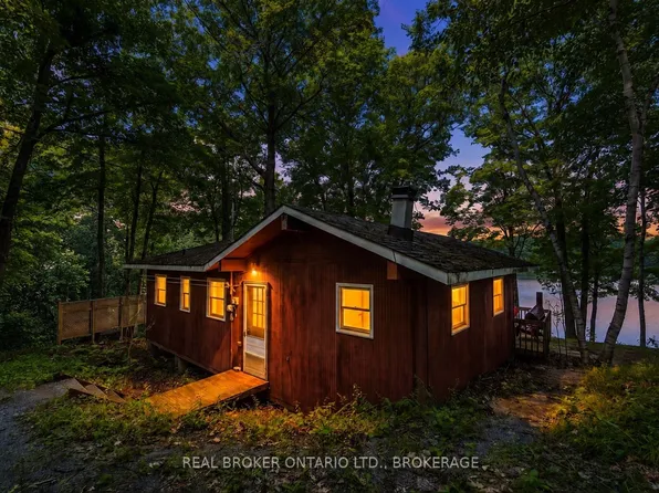 2096 Eel Bay Rd, South Frontenac, ON K0H 2L0