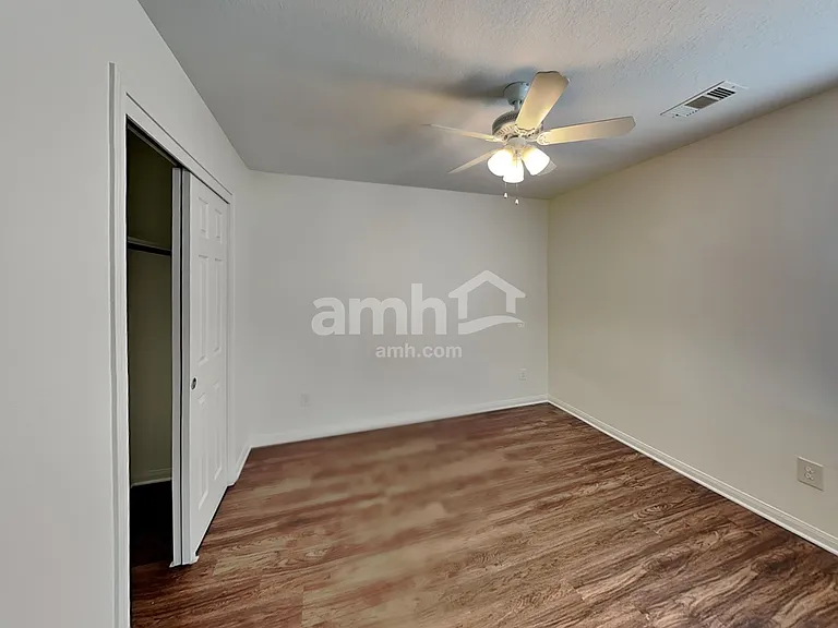 3631 Barkers Crossing Ave — Photo 23