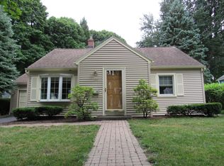 259 Dorking Rd, Rochester, NY 14610