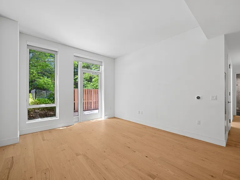 312 W 43rd St #2B — Photo 10