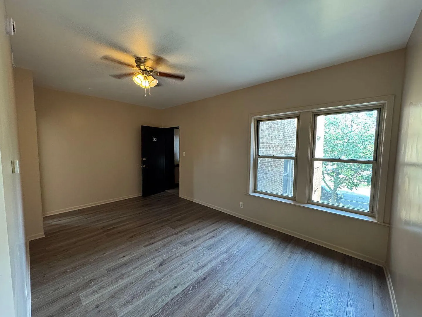 10214 South Doctor Martin Luther King Jr Drive #3W — Photo 1