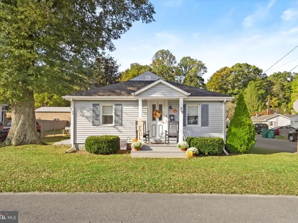 29 Locust Ln, New Egypt, NJ 08533