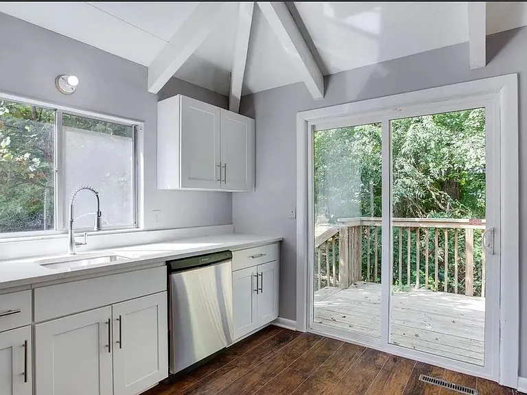 982 Golden West Way — Photo 15