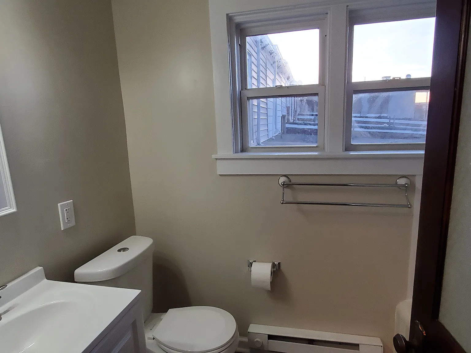 2 bed, 850 sqft, $1,350 — Photo 4