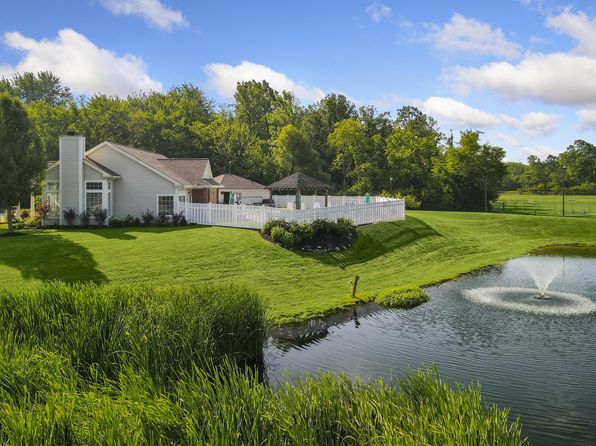 Columbia Woods Apartments | 3343 Columbia Woods Dr, Barberton, OH