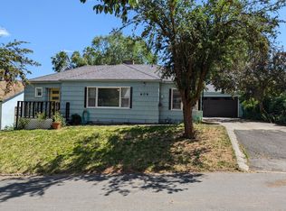 608 Roseway Dr, Klamath Falls, OR 97601