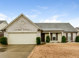 8262 Willow Dr, Southaven, MS 38671