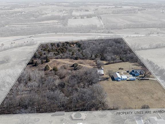 4th image of 4211 SE Cunningham Rd