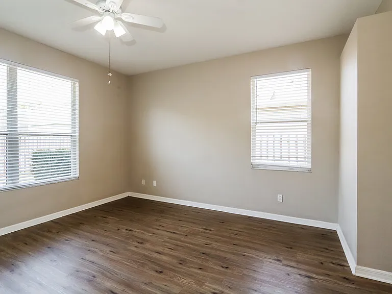 1627 Wakefield Dr — Photo 8
