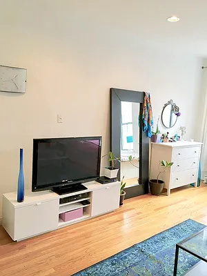 Rented by Living New York | media 3