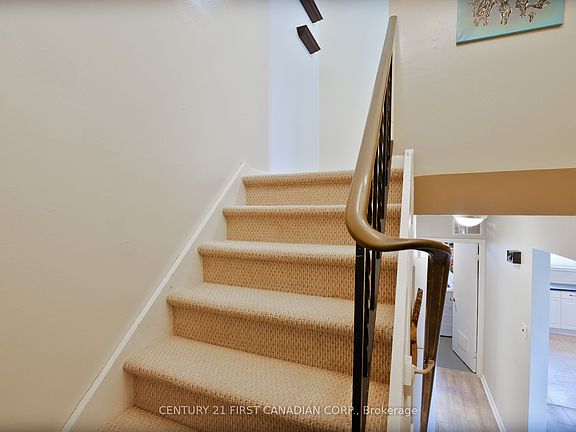 3rd image of 332 Base Line Rd W