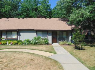 53 Western Reach, Red Bank, NJ 07701