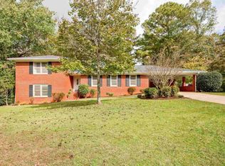 9 Colonial Dr, Newnan, GA 30263