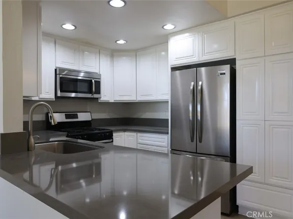 39 Alicante Aisle, Irvine, CA 92614