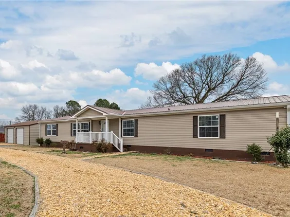 118 Harris Ave, Emporia, VA 23847