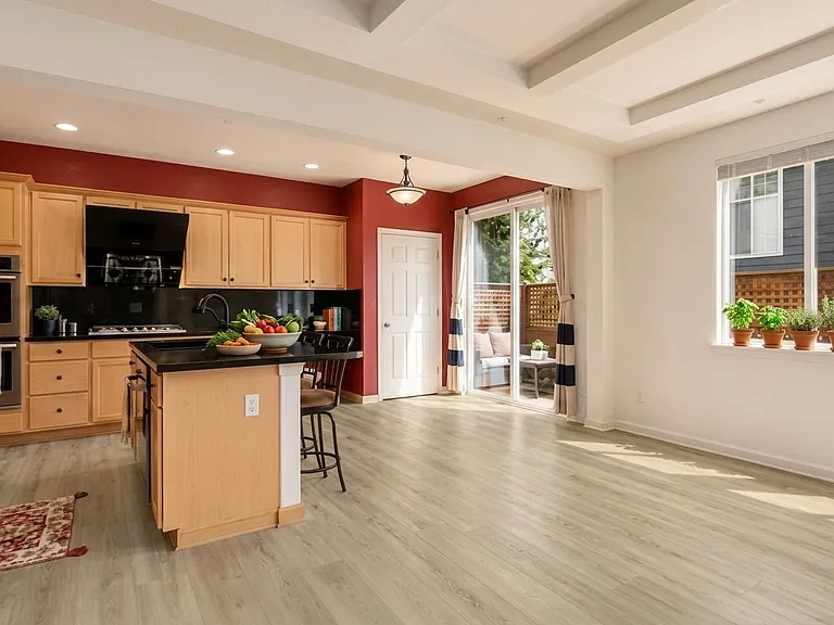 12939 NE 204th Pl — Photo 3