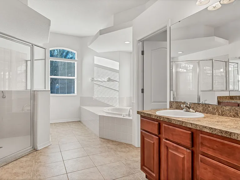 1341 Salmonberry St — Photo 37